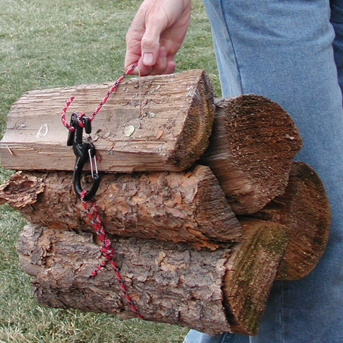 Nite Ize Figure 9 višenamjenski karabiner može poslužiti za vezanje čamca na auto, osiguravanje više kutija kod transporta, ili za nošenje drva za potpalu.