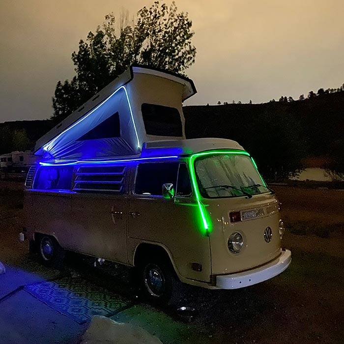 Nite Ize Radiant® Rechargeable ShineLine™ led rasvjeta traka svjetiljka